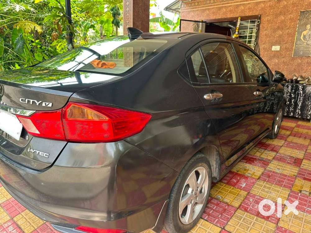 Honda City - 2015 (petrol) - Well Maintained