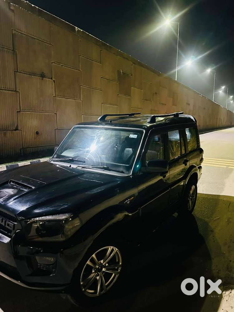 Mahindra Scorpio Classic 2016 Diesel 91000 Km Driven