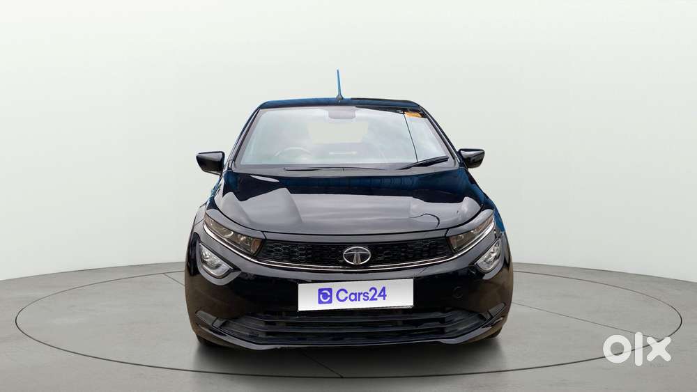 Tata Altroz 1.2 Xza Plus Dark Edition Dct, 2022, Diesel