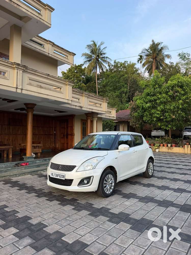 Maruti Suzuki Swift Vxi 1.2 Abs Bs-iv, 2015, Petrol