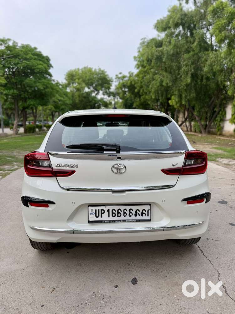 Toyota Glanza 1.2 V Amt, 2023, Petrol