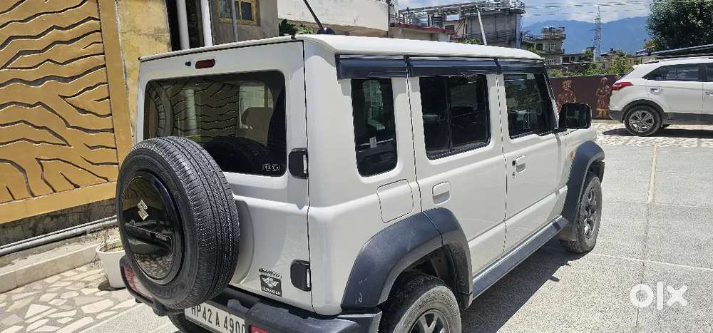 Jimny Alpha At Maruti 2024 White Colour