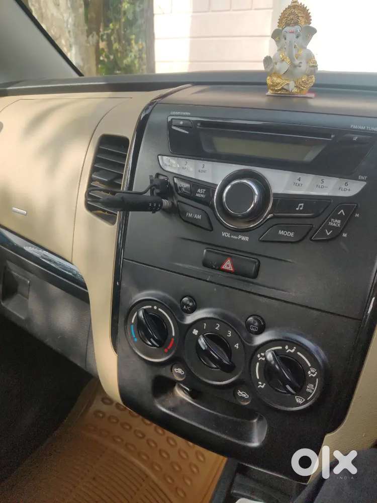 2018 Petrol Sparingly Used White Wagonr