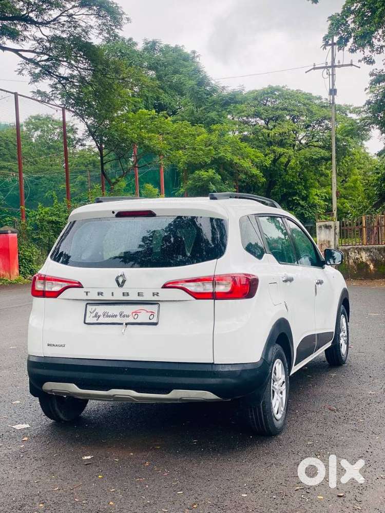 Renault Triber Rxt, 2022, Petrol