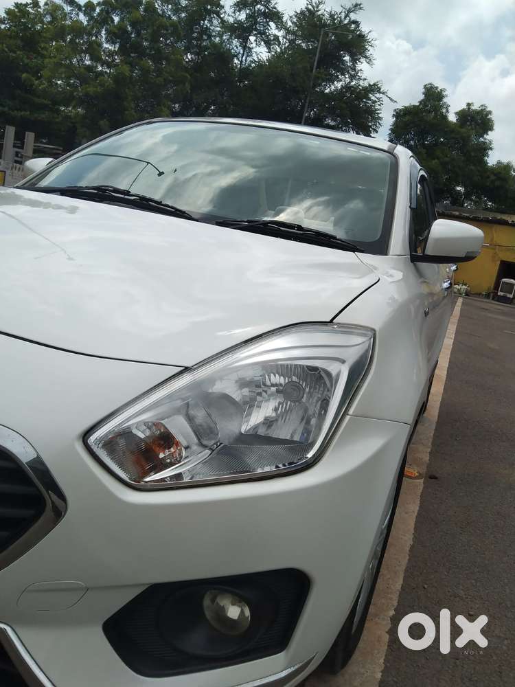 Maruti Suzuki Swift Dzire Amt Zxi, 2018, Petrol