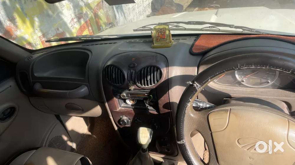 Car Bahot Acchi Condition Me 5saal Renewal Hai Car