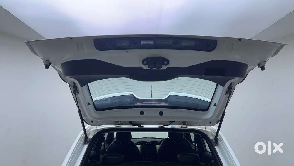 Nissan Magnite 1.0 Xv Executive, 2021, Petrol