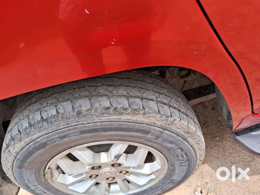 Mahindra Tuv 300 Mhawk100 T8, 2015, Diesel