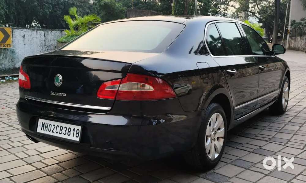 Skoda Superb Elegance 2011