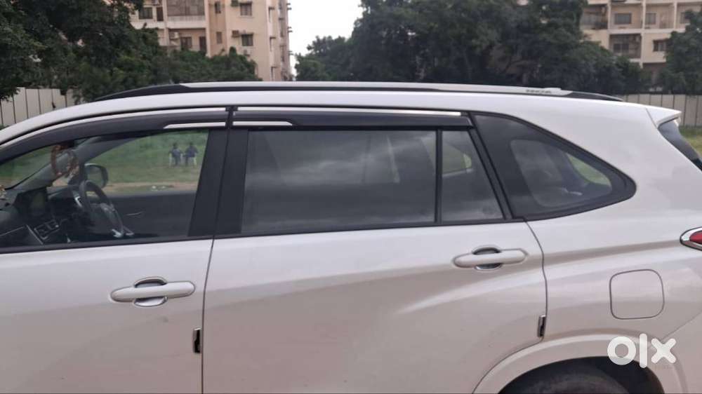 Toyota Innova Hycross 2023 Hybrid 7-str