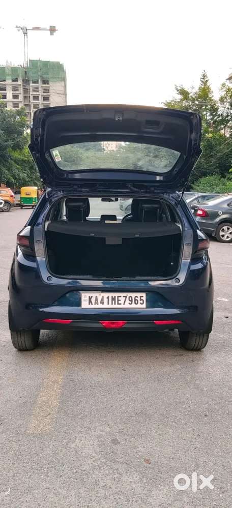 Tata Altroz Xz Plus (s), 2023, Petrol