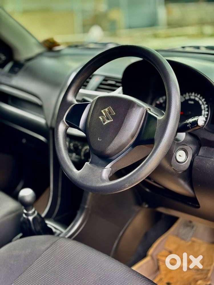 Maruti Suzuki Swift 1.2 Lxi (o), 2015, Petrol
