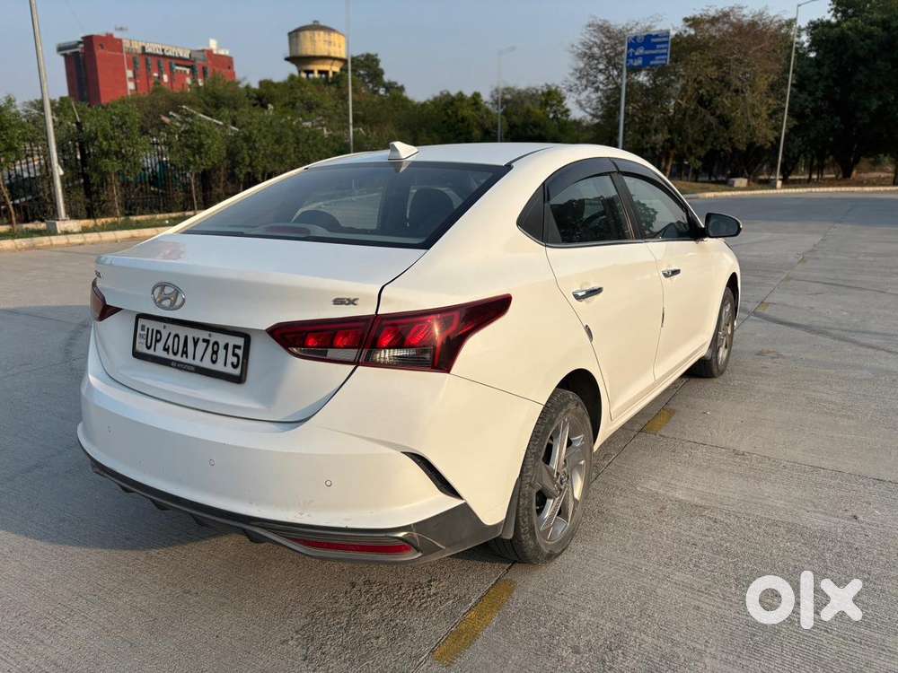 Hyundai Verna 1.5 Sx Petrol Mt, 2022, Petrol
