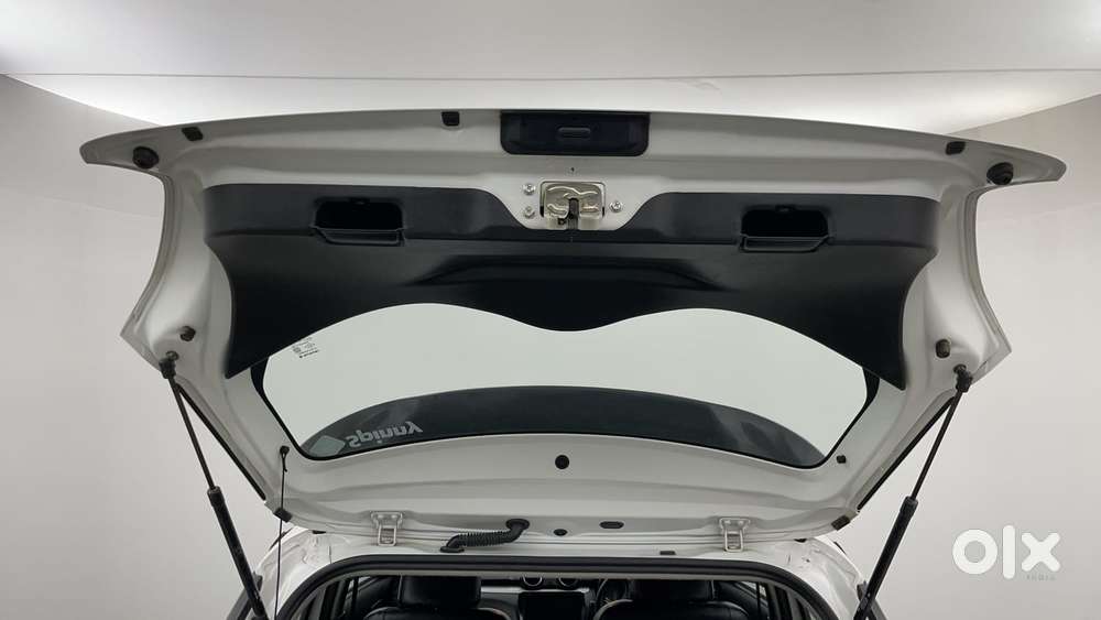 Maruti Suzuki Swift Amt Vvt Vxi, 2022, Petrol