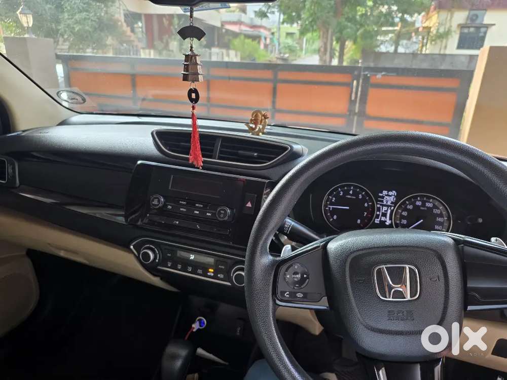 Honda Amaze Vx ,cvt 52000 Kms Driven ,excellent Condition