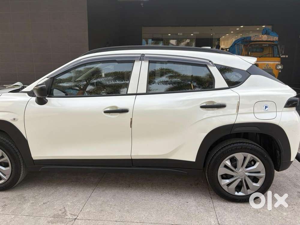 Maruti Suzuki Fronx 2025 Petrol Well Maintained
