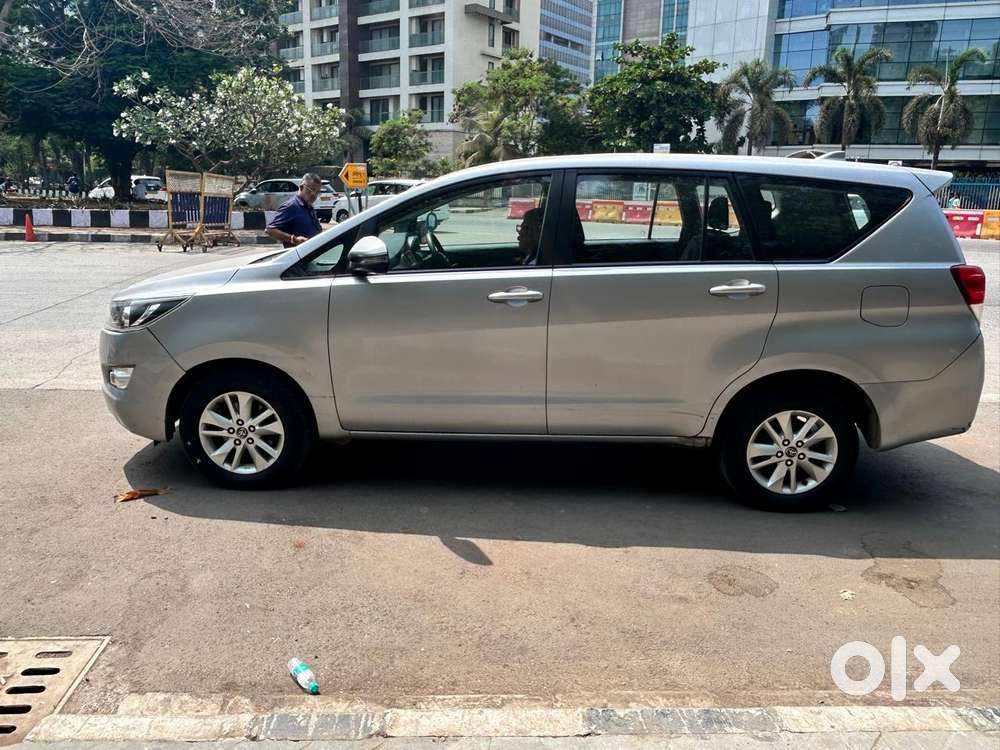 Toyota Innova Crysta 2.4 G Mt, 2019