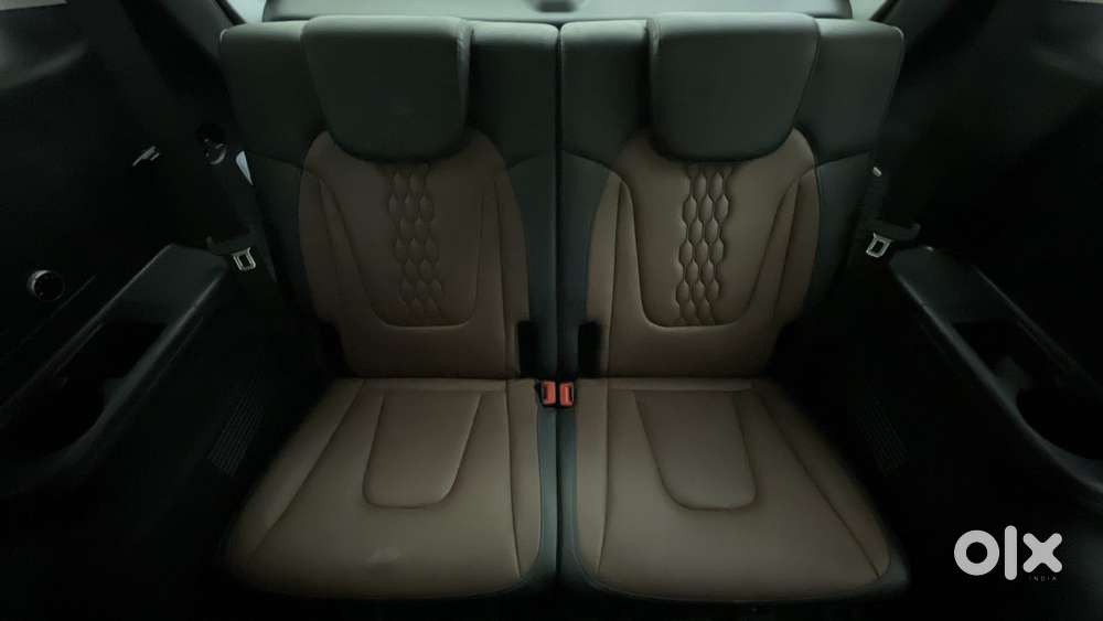 Hyundai Alcazar Signature (o) 6 Str 1.5 Petrol Dct, 2023, Petrol