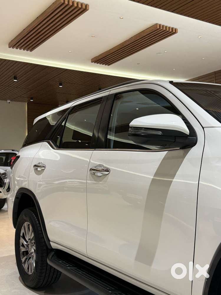 Toyota Fortuner [2021-ongoing] 2.8 2wd Diesel At, 2021, Diesel