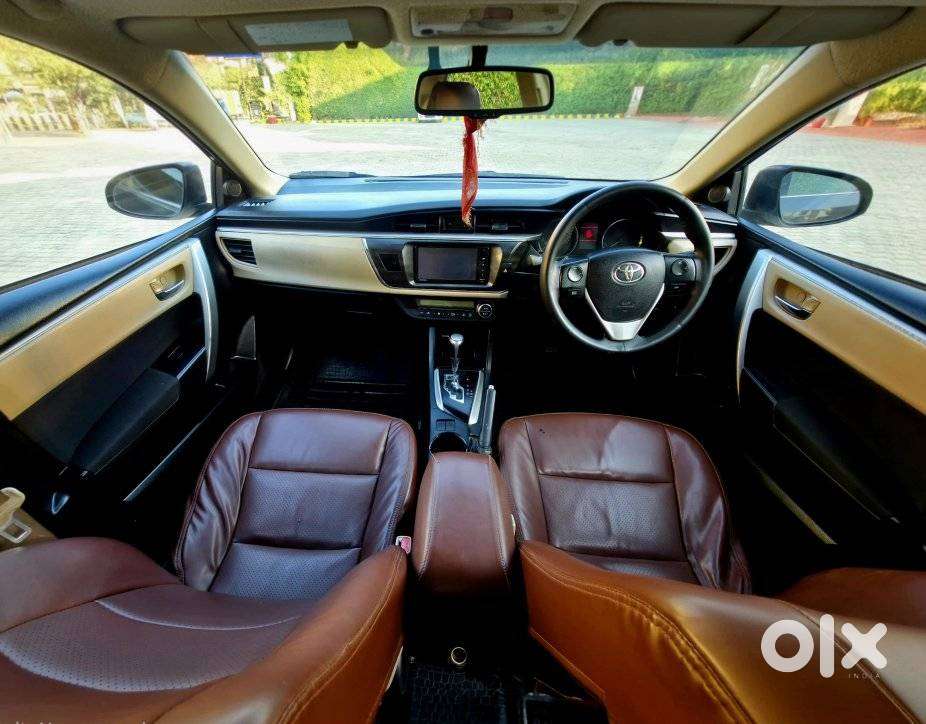 Toyota Corolla Altis G At, 2014, Petrol