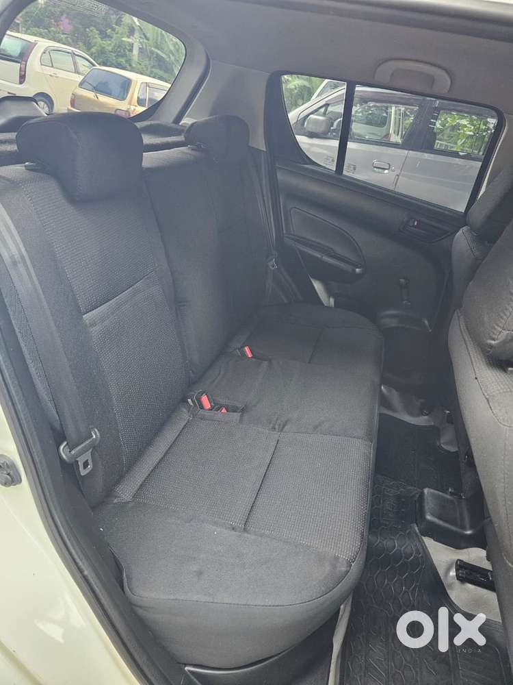 Maruti Suzuki Swift Vxi + Manual, 2017, Petrol