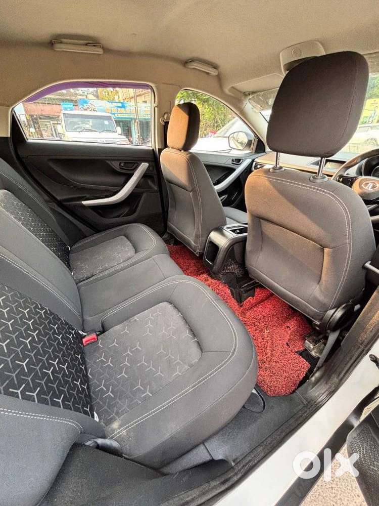 Tata Nexon 1.2 Revotron Xm (s), 2022, Petrol