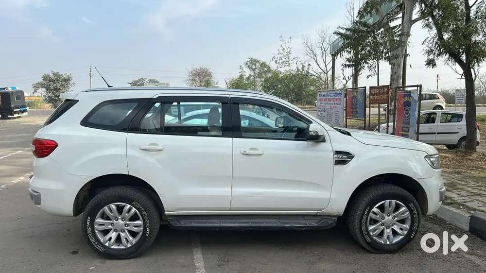 Ford Endeavour 2017 Diesel 100000 Km Driven