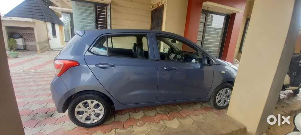Hyundai Grand I10 Diesel 2015 Variant