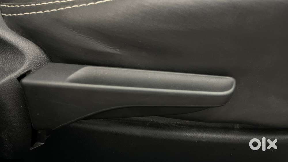 Skoda Slavia 1.0 Ambition Tsi At, 2023, Petrol