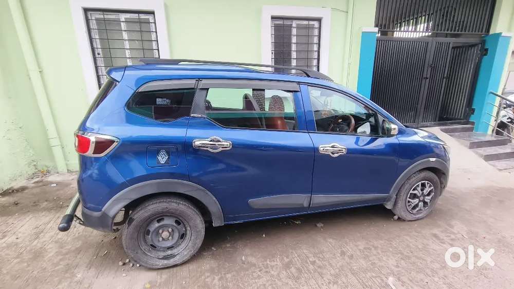 Renult Triber Car