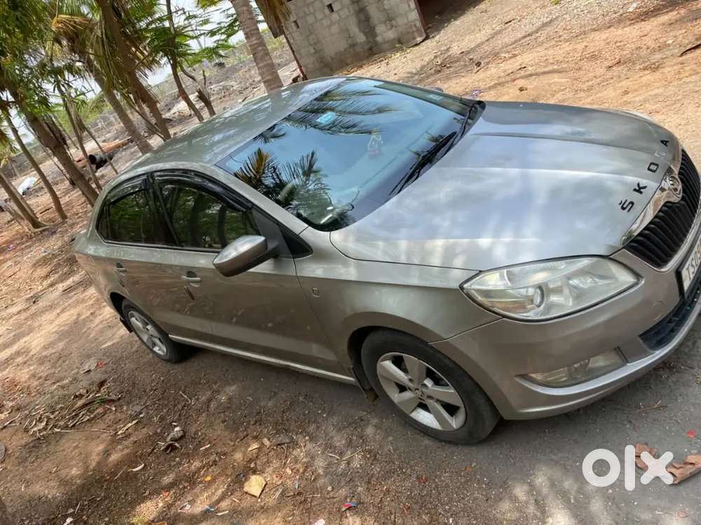 Skoda Rapid 2015 Diesel 140000 Km Driven