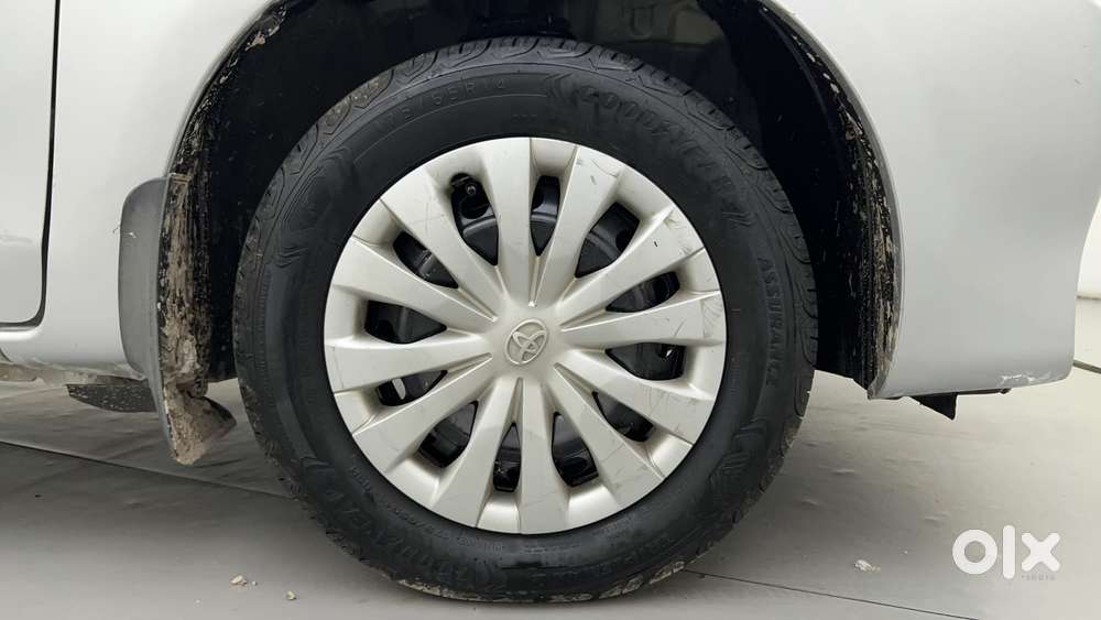 Toyota Etios Liva 2011-2012 G, 2013, Petrol