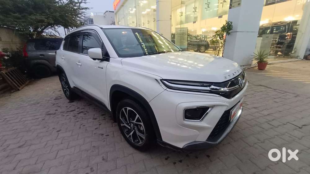 Toyota Urban Cruiser Hyryder 1.5 V Hybrid, 2024, Petrol