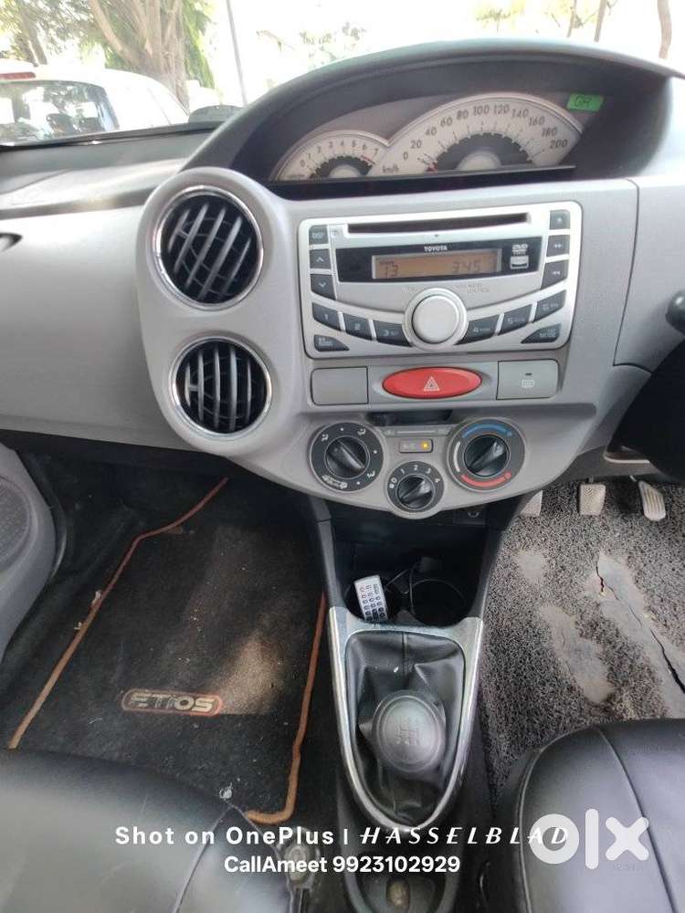 Toyota Etios Vx Xclusive, 2011, Petrol