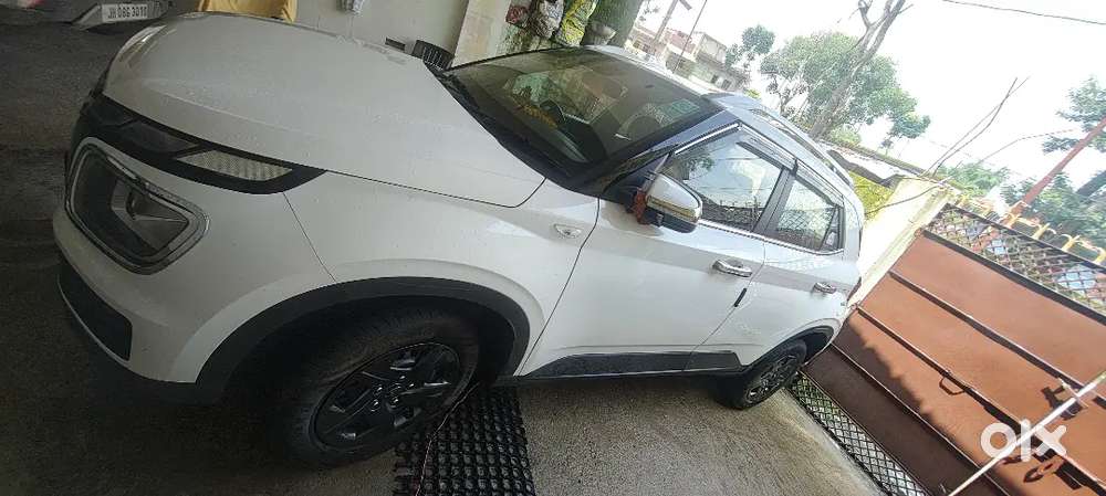 Hyundai New Venue Petrol S+ Manual 2025 November(7 Months Old )