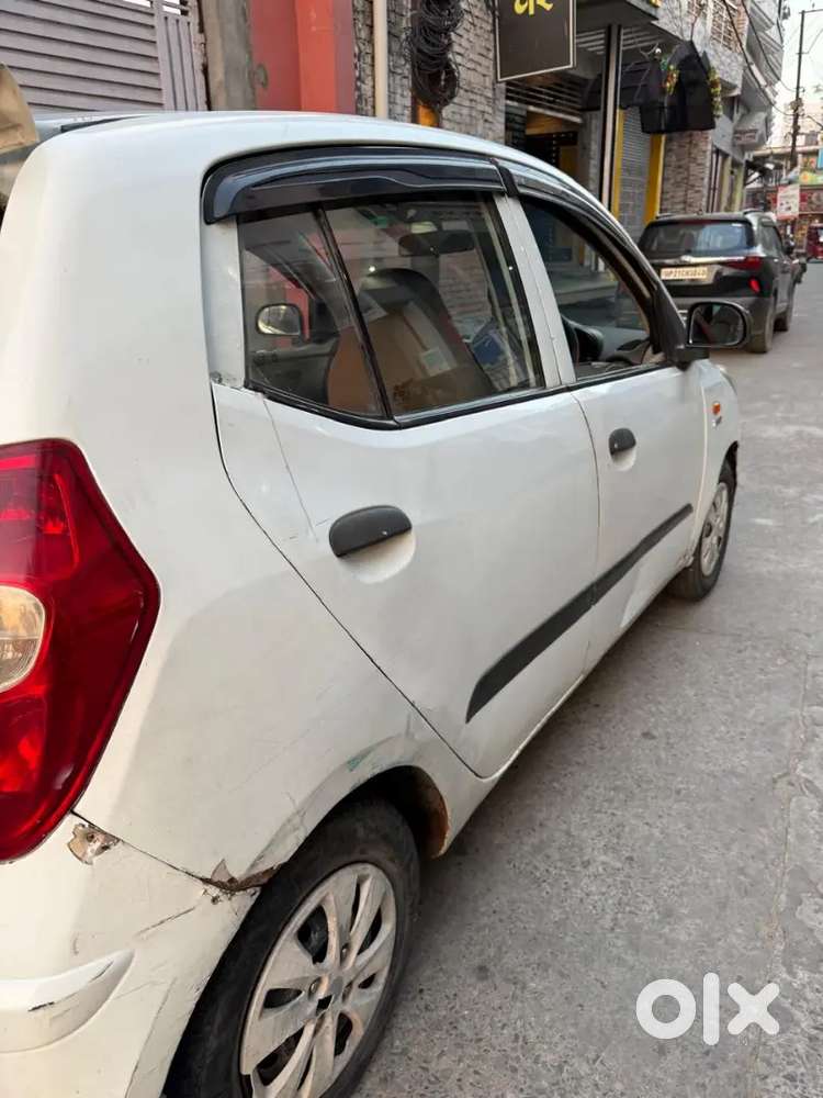 Hyundai I10 Era 2013 Hybrid Manual Car Cng