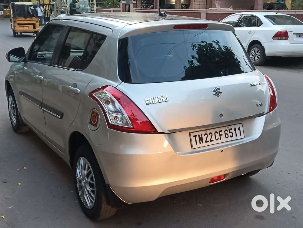 Maruti Suzuki Swift Vxi + Manual, 2012, Petrol