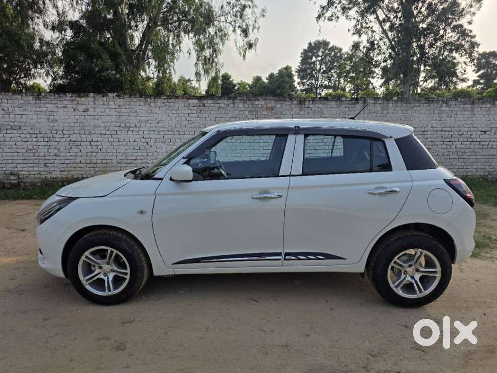 Maruti Suzuki Swift 1.2 Lxi (o), 2025, Petrol