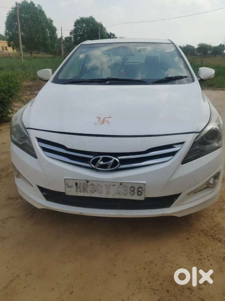 Hyundai Fluidic Verna 2015