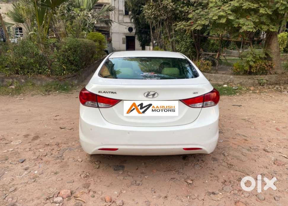 Hyundai Elantra 1.8 Sx Mt, 2014, Petrol