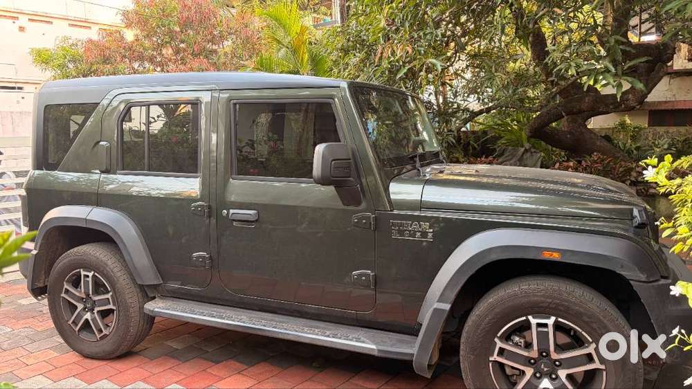 Mahindra Thar Roxx Ax5l 2wd 2025 Diesel 14400 Km