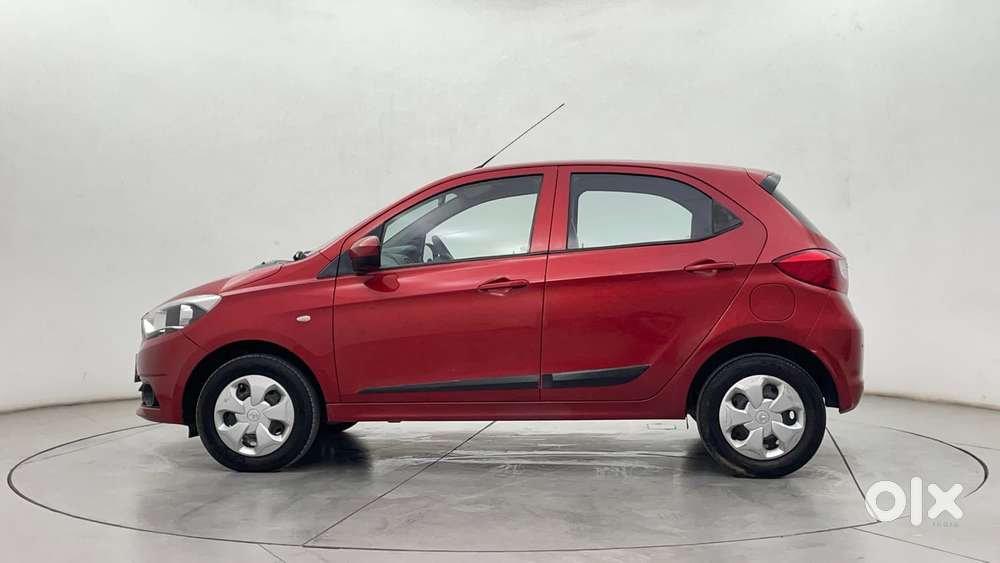 Tata Tiago 1.2 Revotron Xt, 2017, Petrol