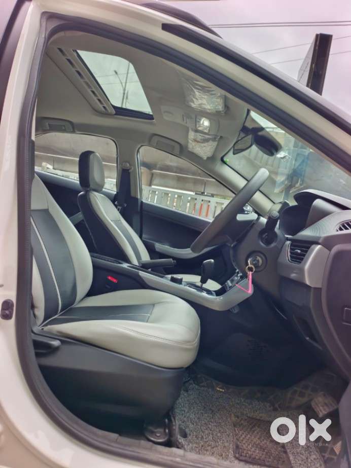 Tata Nexon 1.2 Revotron Xma Amt (s), 2020, Petrol