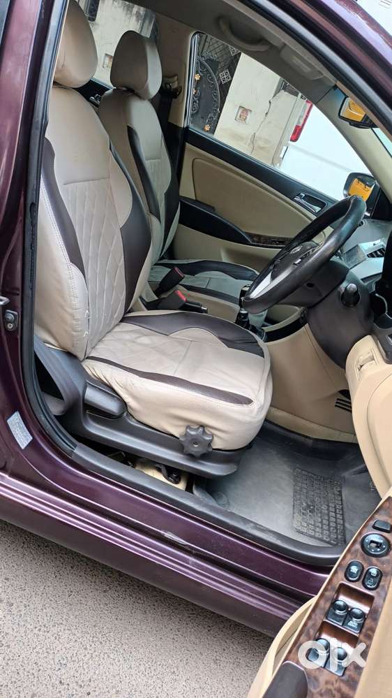 Hyundai Verna Fluidic 1.6 Vtvt Sx, 2011, Petrol