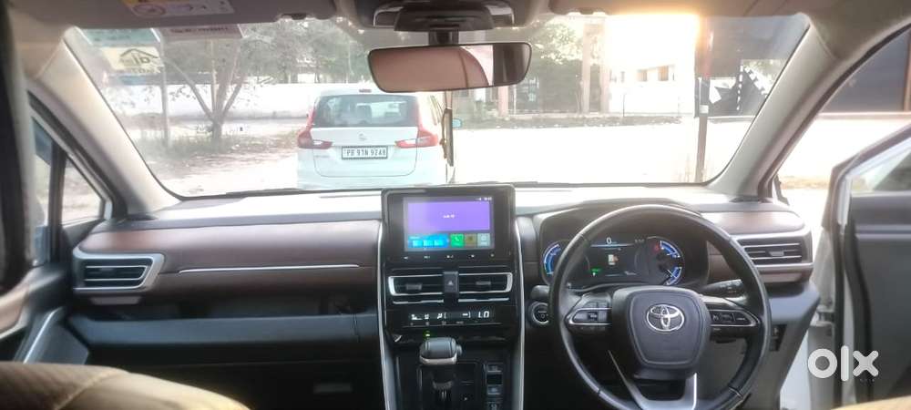 Toyota Innova Hycross 2.0 Vx Hybrid 7 Str, 2023, Diesel