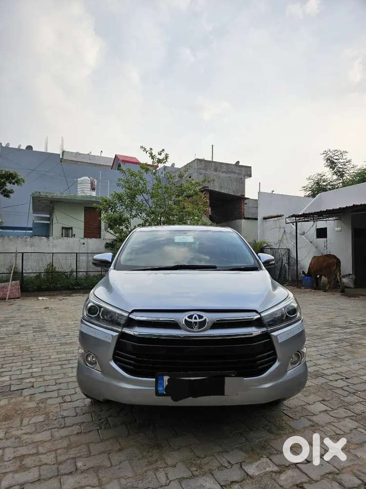 Innova Crysta Top Model