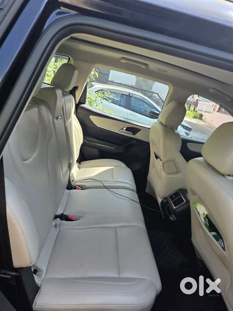 Mahindra Xuv700 Diesel 2025