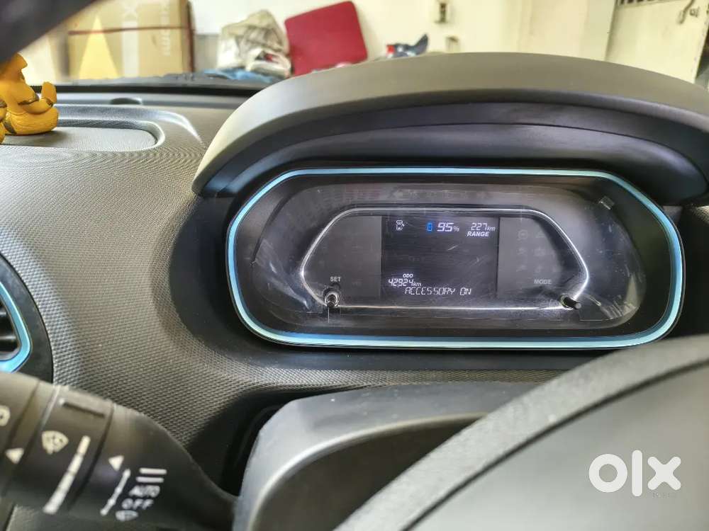Tata Tiago Ev 2023 White 43000km Driven