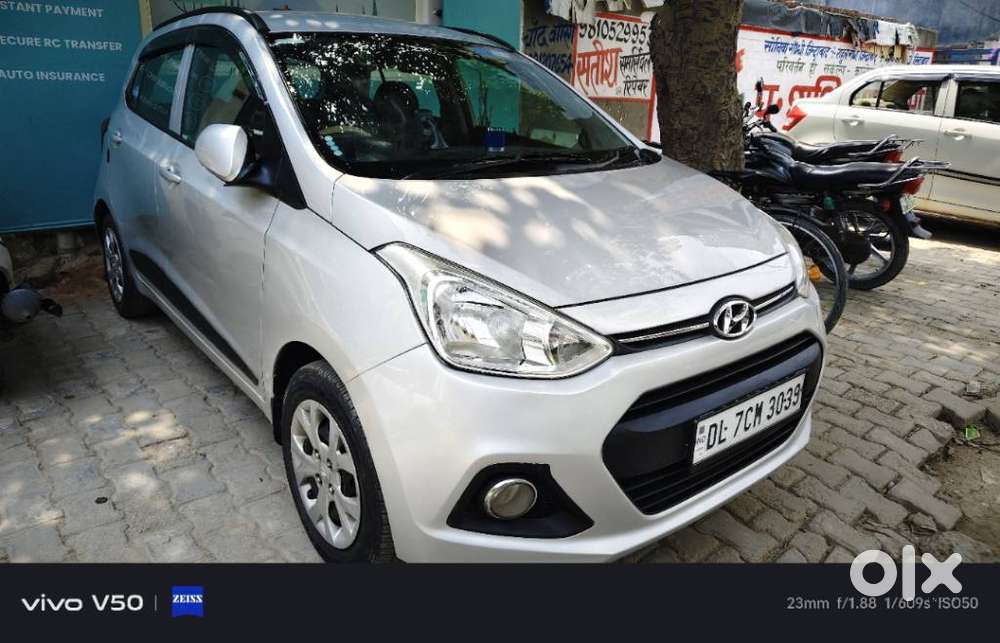 Hyundai Grand I10 Sportz, 2016, Petrol
