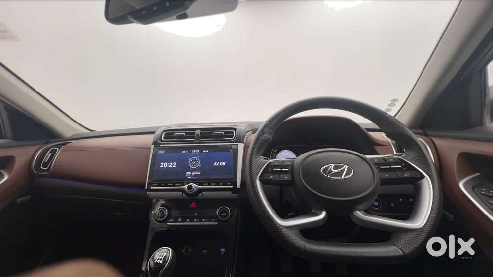 Hyundai Alcazar Platinum 7 Str 1.5 Turbo Petrol Adventure, 2023, Pet..